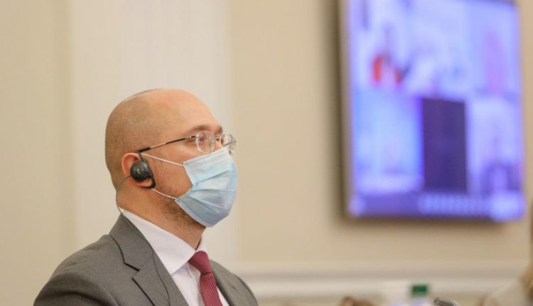 Шмыгаль заявил, что государство готово выплатить ФОПам по 8 тысяч гривен