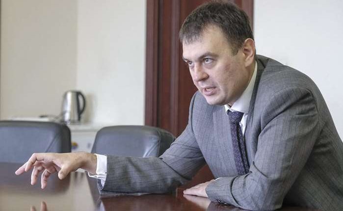 Гетманцев назвал символом недееспособности государства Sanahunt, который консультировал Ермак