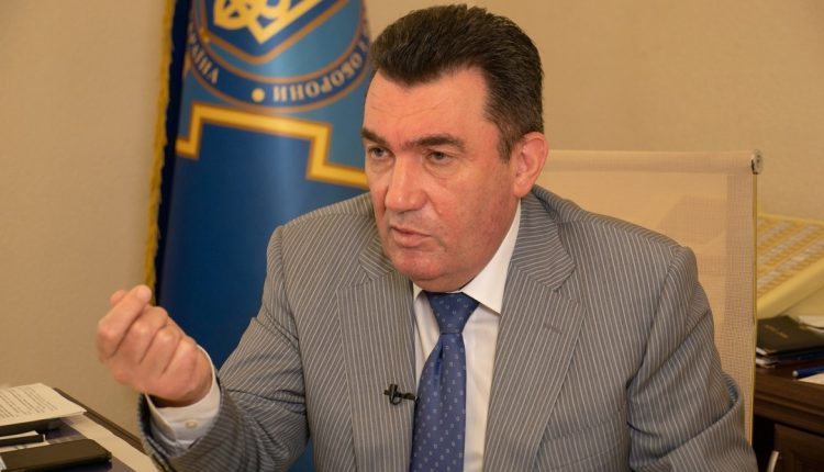 Данилов назвал основной признак, по которому будут метить олигархов