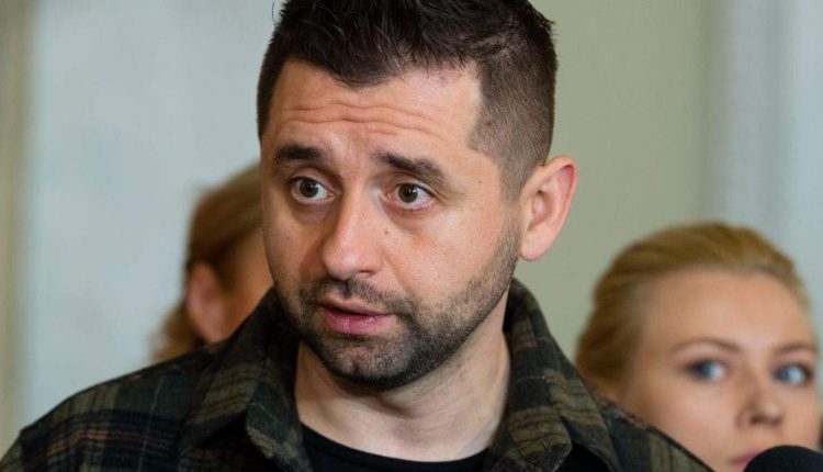 Арахамия: «Переговоры пойдут или в нужном Украине направлении, или как русский военный корабль»
