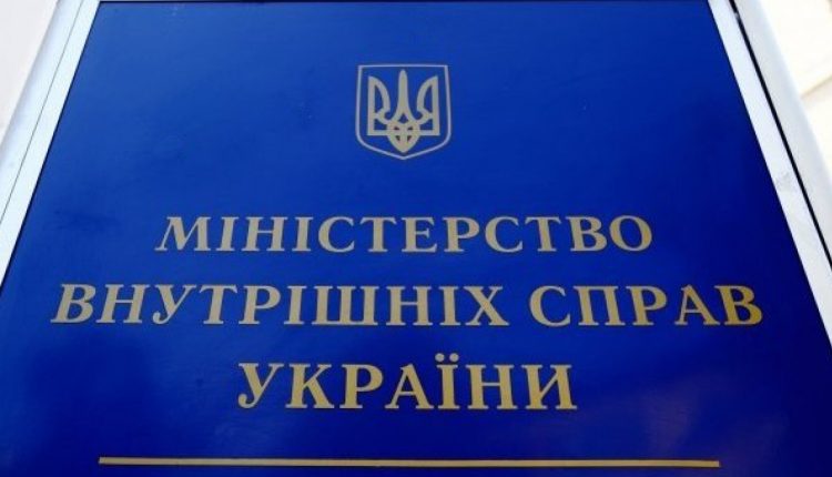 Леонид Швец: «Неубранный мусор»