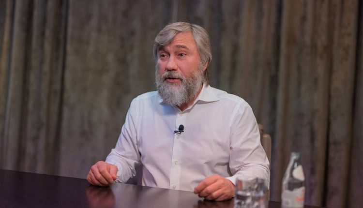 Новинский не договорился с Мураевым о покупке телеканала