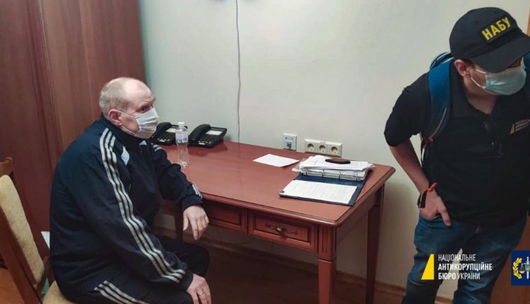 Детективы НАБУ задержали Чауса в больнице «Феофания» и отправили в изолятор СБУ