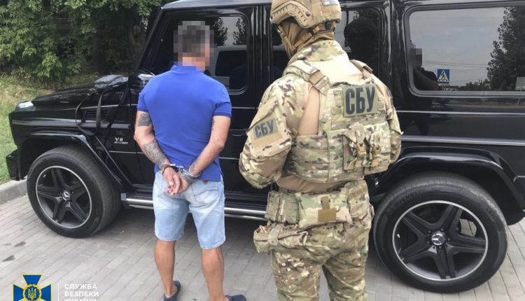 СБУ уверяет, что оставила родину Президента без «смотрящего»