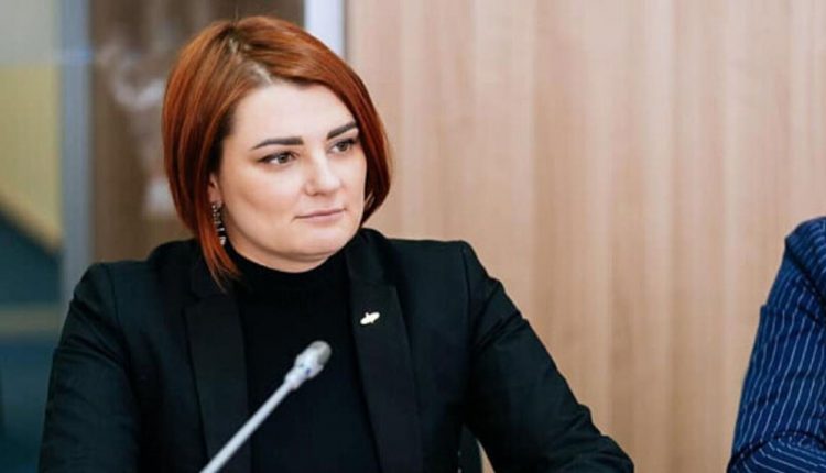 «Слуга народа» рассказала, почему не голосовала за закон об олигархах