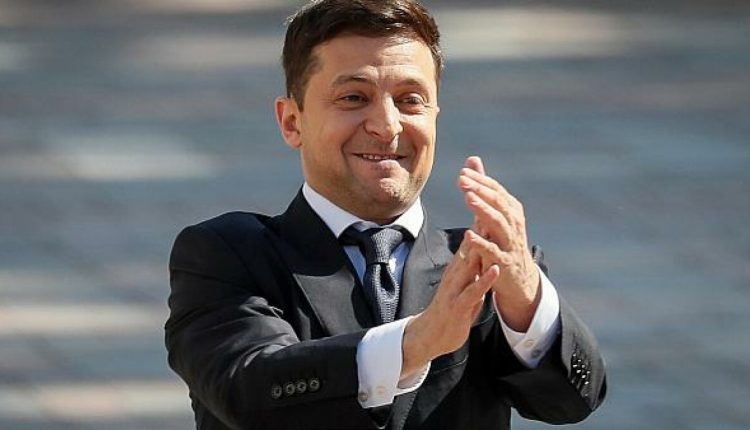 СМИ уверяют, что Зеленский влиятельнее Ахметова