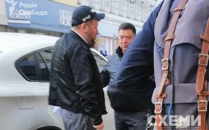 Отстраненный глава КСУ Тупицкий сбежал из Украины, несмотря на призывной возраст – «Схемы»