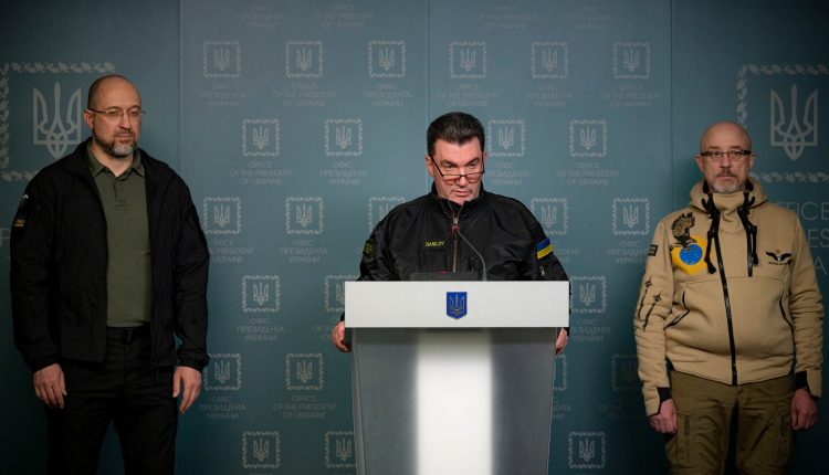 «Мотор Січ», «Укрнафту», «АвтоКрАЗ», «Запоріжтрансформатор» та «Укртатнафту» передали в управління Міноборони