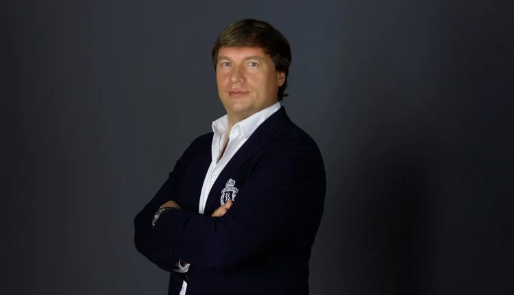 Втеча в курник: власник скандального букмекера Favbet Андрій Матюха, якого в Україні підозрюють у махінаціях на мільярди, намагається стати «курячим королем» Хорватії за допомогою грошей і пропаганди.