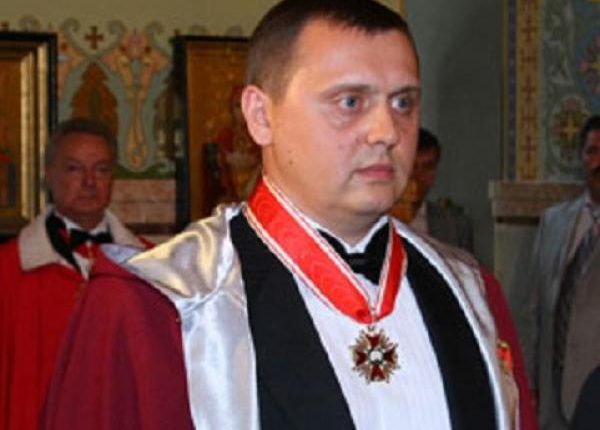 Подозреваемого в вымогательстве $ 500 тысяч Гречковского не могут «сдвинуть» с вершины правосудия