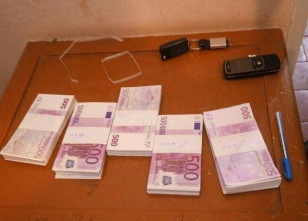 Сельский голова под Киевом попался на взятке в четверть миллиона евро