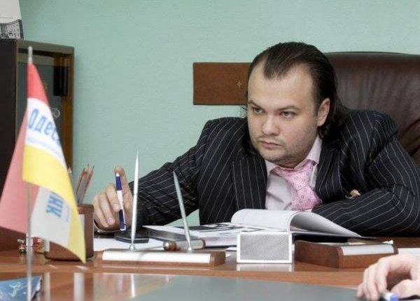 Банкир Тумовс объявлен в международный розыск