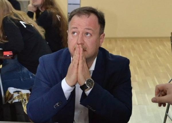 Банкира Граматика из депутатского банка объявили в розыск