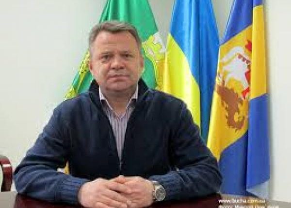 Суд обязал мэра Бучи сидеть по ночам дома и носить браслет