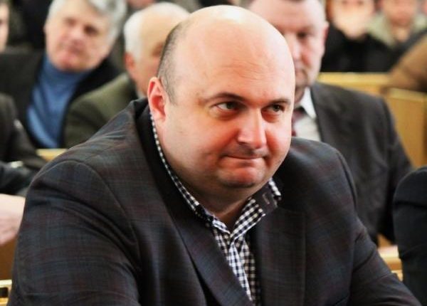 Собирая миллионы, хмельницкий губернатор не «брезговал» и пособием по безработице